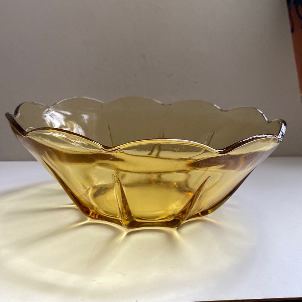 Vintage Anchor Hocking Amber Glass bowl